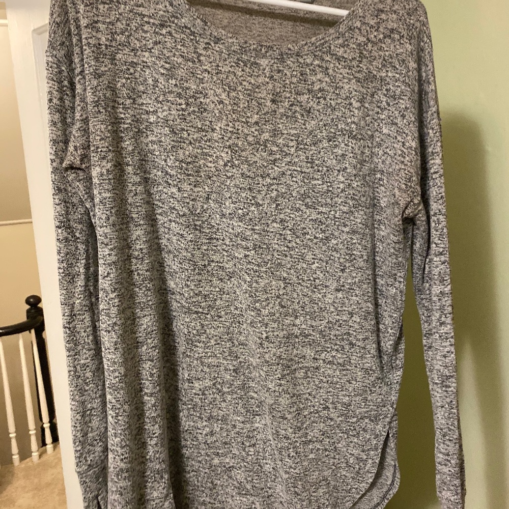 Athleta workout shirt
